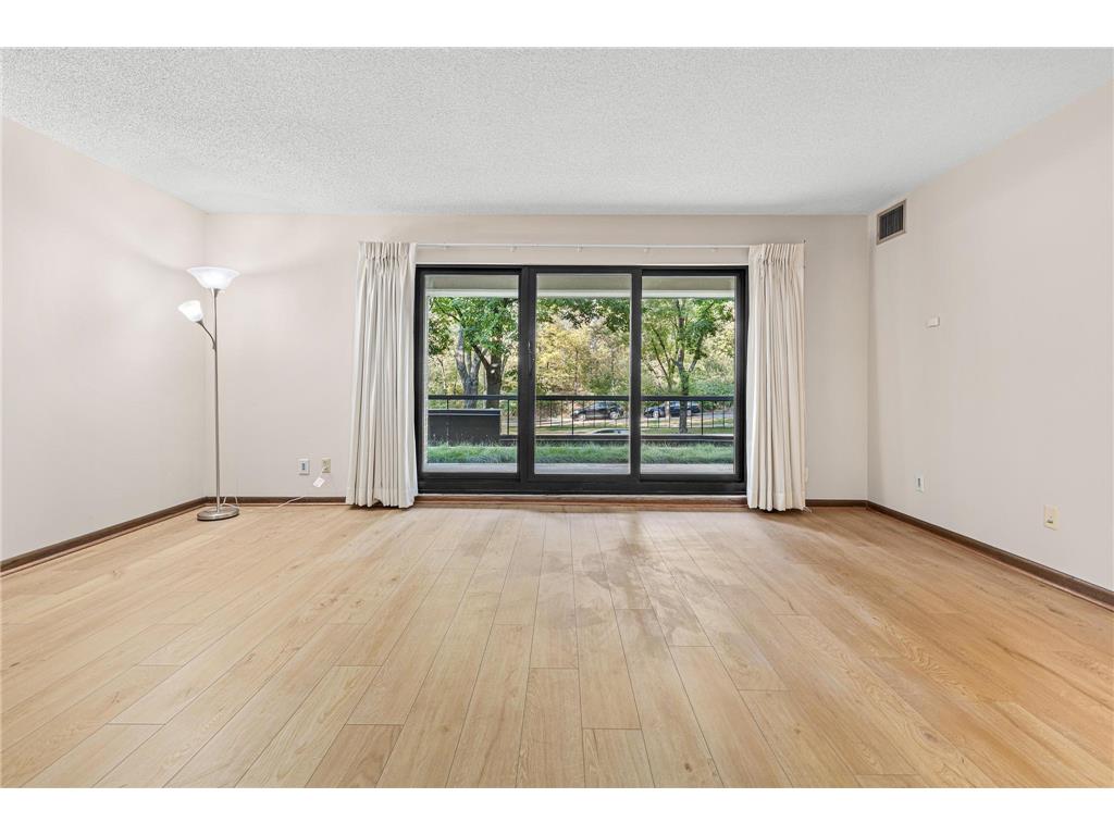 2885 Knox Avenue S #206 Minneapolis MN 55408 6796768 image11