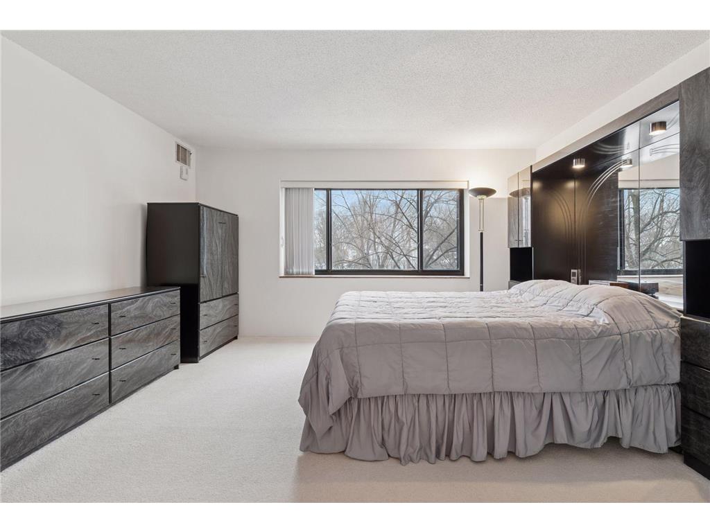 2885 Knox Avenue S #404 Minneapolis MN 55408 7003211 image16