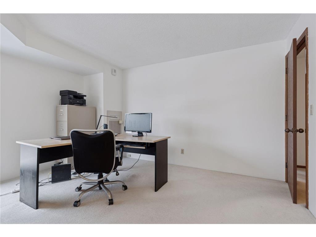 2885 Knox Avenue S #404 Minneapolis MN 55408 7003211 image25