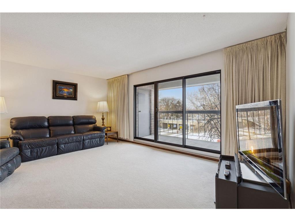 2885 Knox Avenue S #404 Minneapolis MN 55408 7003211 image6