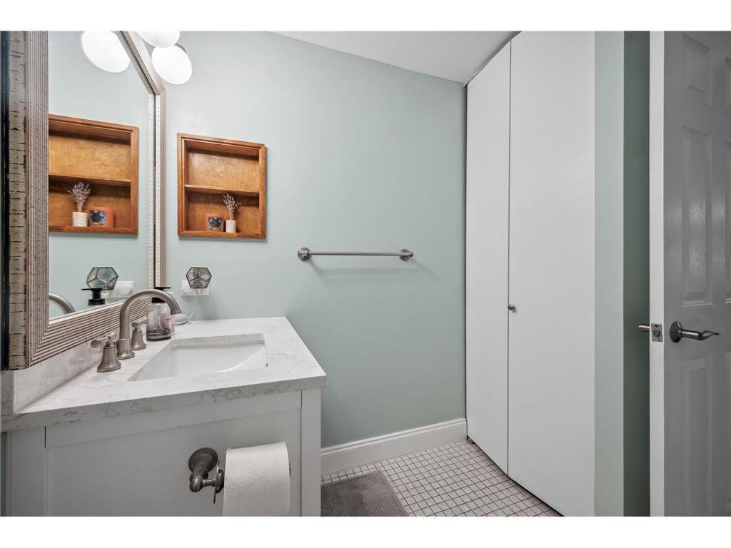 2885 Knox Avenue S #405 Minneapolis MN 55408 7068842 image14