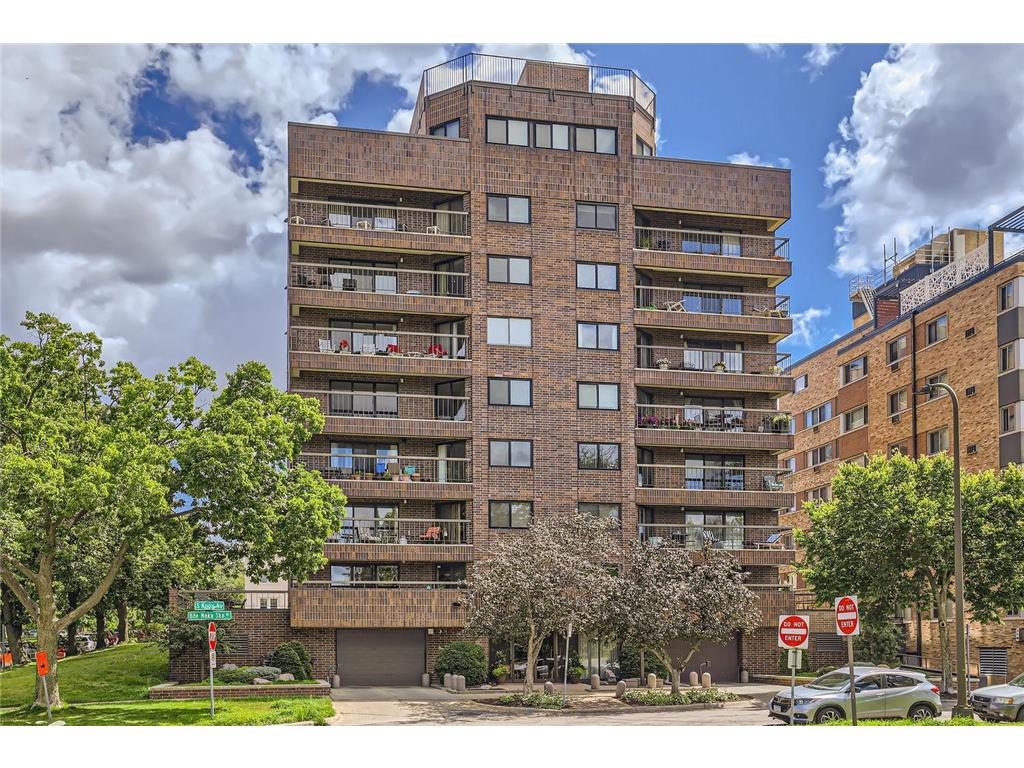 2885 Knox Avenue S #503 Minneapolis MN 55408 - Lake of the Isles 6511726 image1