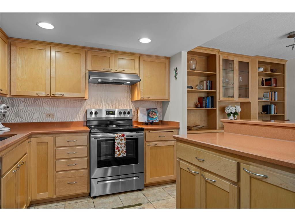 2885 Knox Avenue S #605 Minneapolis MN 55408 - Bde Maka Ska 7020766 image17