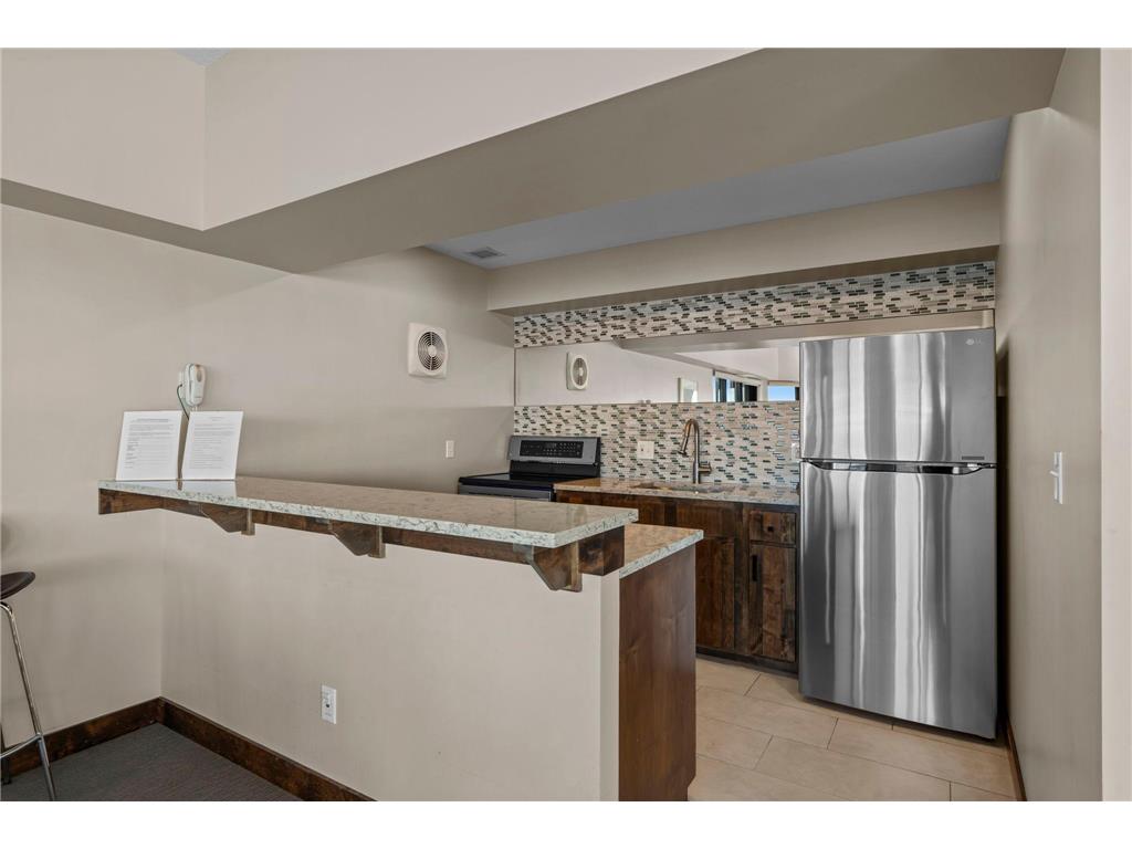 2885 Knox Avenue S #605 Minneapolis MN 55408 - Bde Maka Ska 7020766 image39