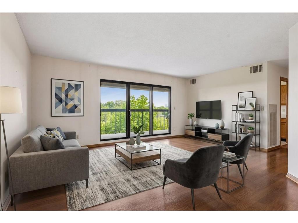 2885 Knox Avenue S #706 Minneapolis MN 55408 - Lake of the Isles 7072732 image2