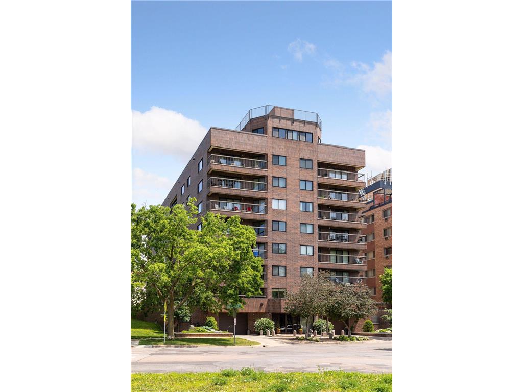 2885 Knox Avenue S #707 Minneapolis MN 55408 - Bde Maka Ska 6380480 image1