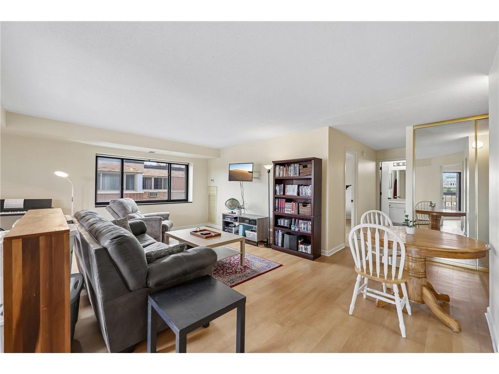 2885 Knox Avenue S #707 Minneapolis MN 55408 - Bde Maka Ska 7093583 image4