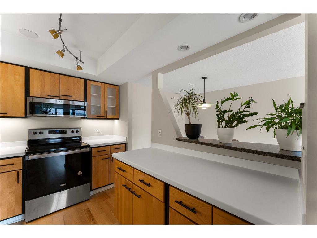 2885 Knox Avenue S #803 Minneapolis MN 55408 - Bde Maka Ska 6741514 image4