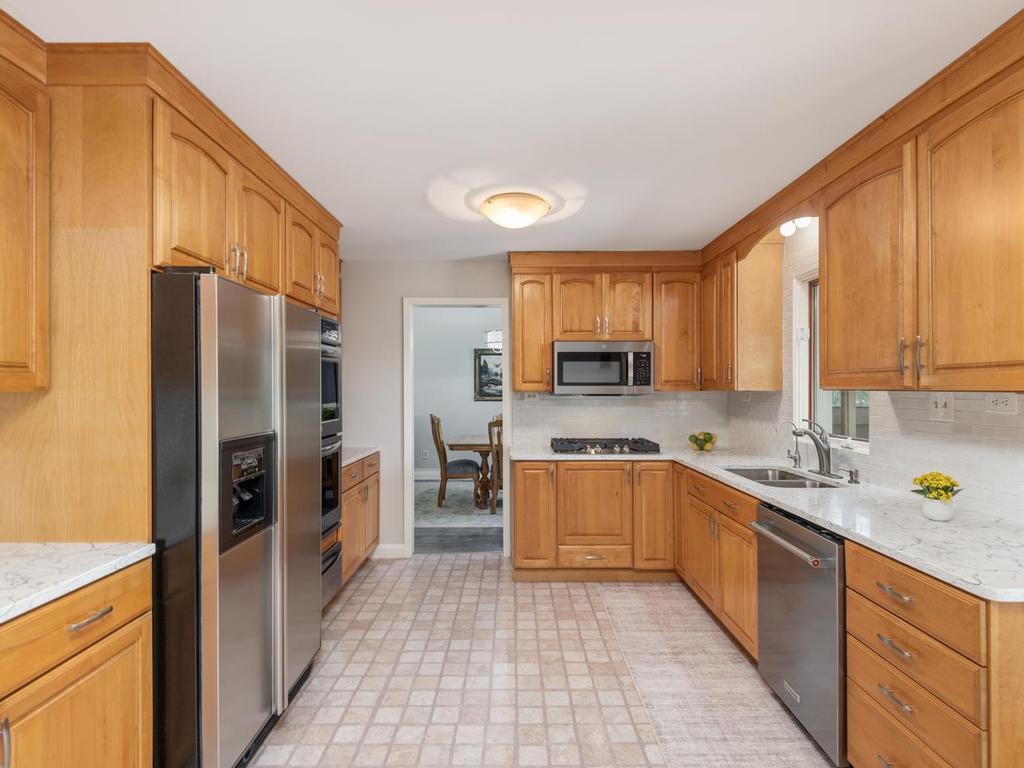 2885 Zanzibar Lane N Plymouth MN 55447 7077269 image11