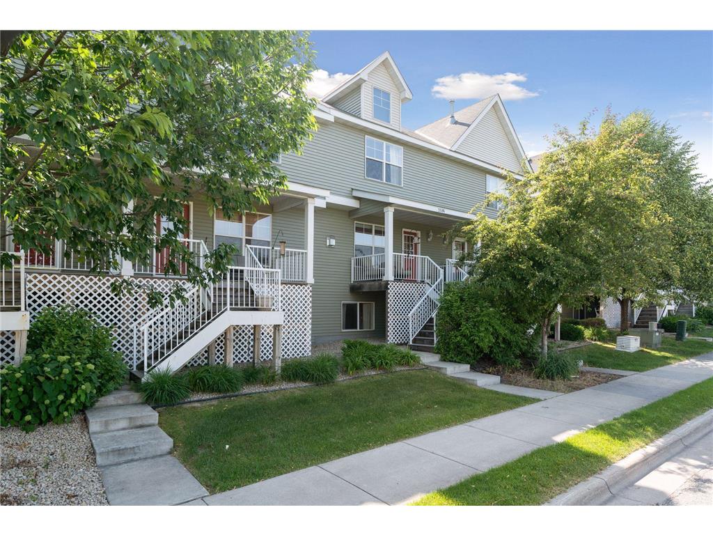 2886 Clover Ridge Drive, Chaska, MN 55318 MLS 6205653 Edina Realty