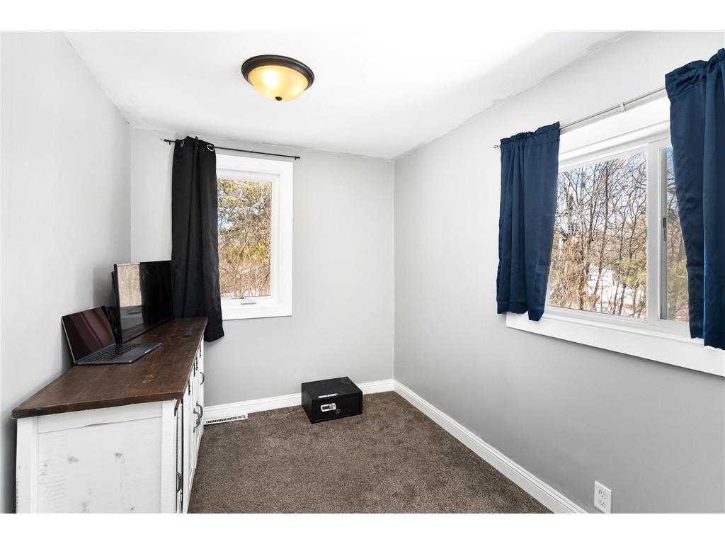 2887 Hutchinson Road Duluth MN 55811 7050581 image11