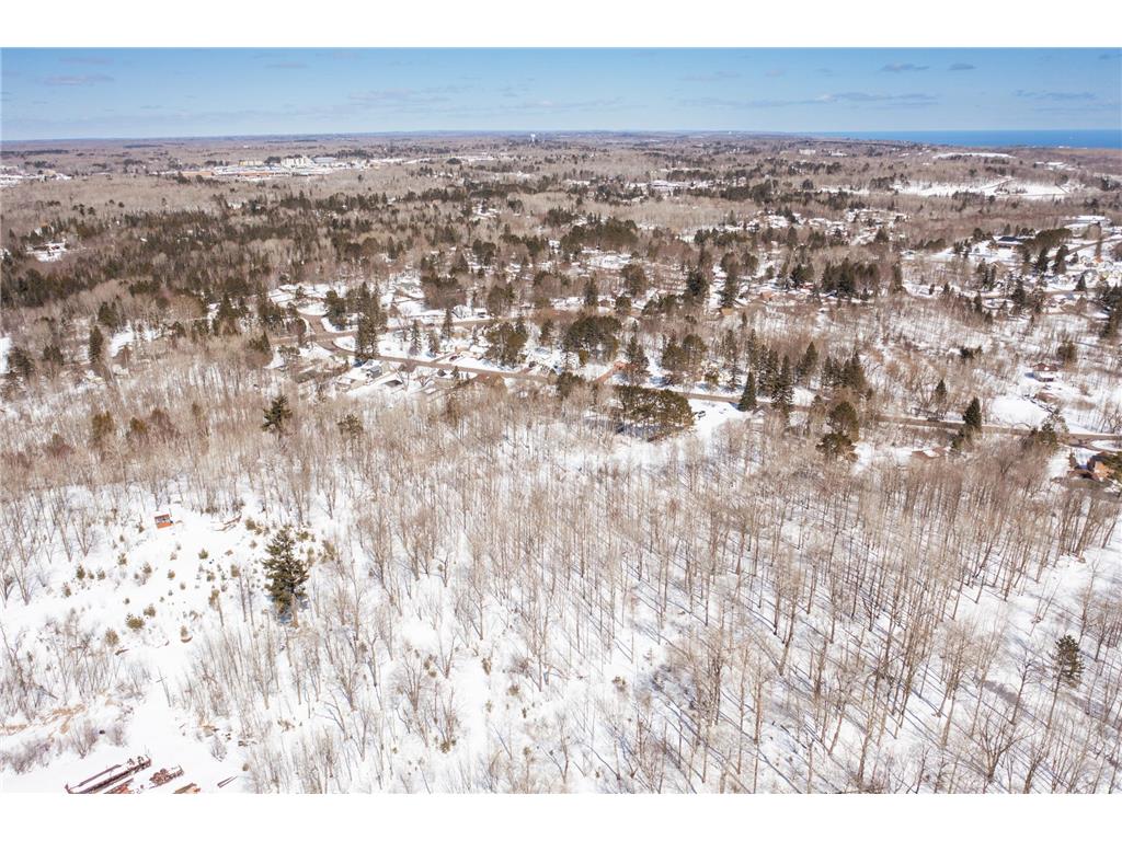 2887 Hutchinson Road Duluth MN 55811 7050581 image25