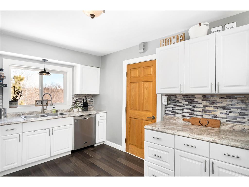 2887 Hutchinson Road Duluth MN 55811 7050581 image7