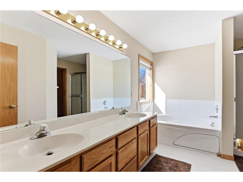 2888 Eagle Valley Drive Woodbury MN 55129 7079345 image29