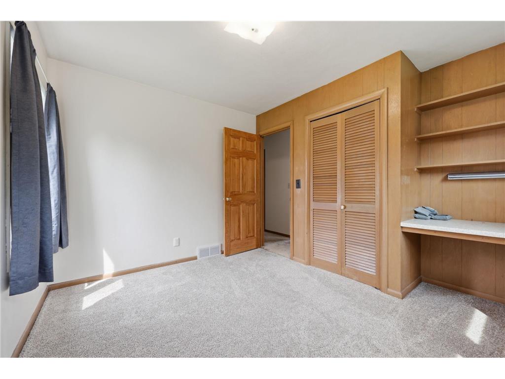 2889 Simpson Street Roseville MN 55113 7101705 image12