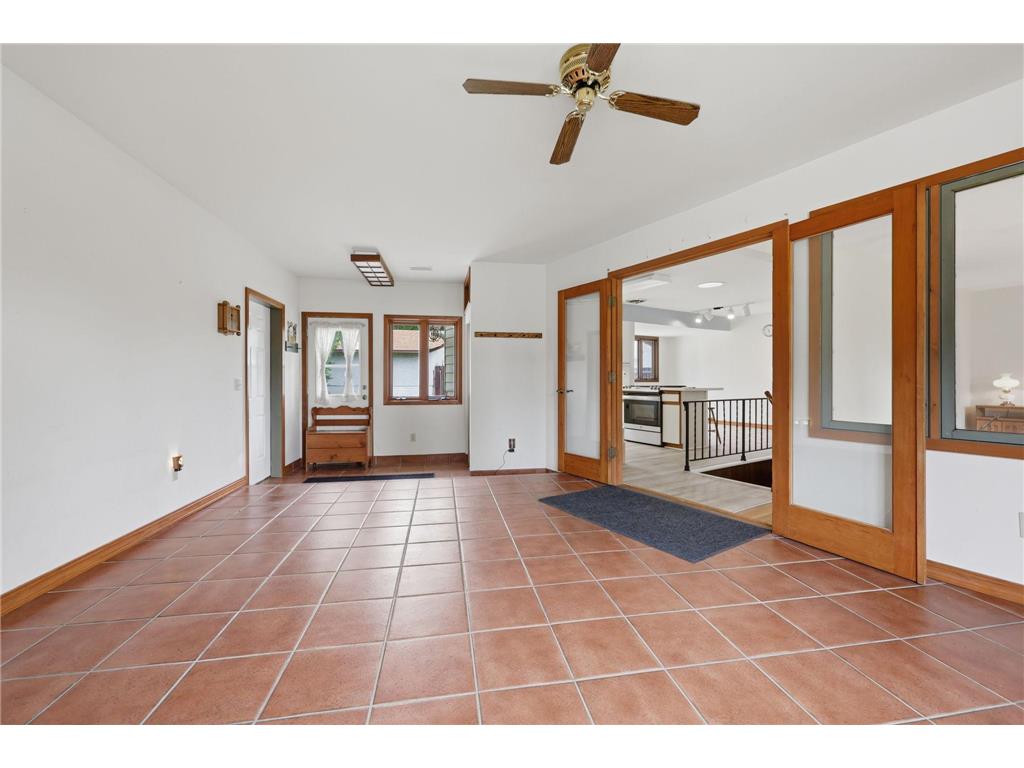 2889 Simpson Street Roseville MN 55113 7101705 image7