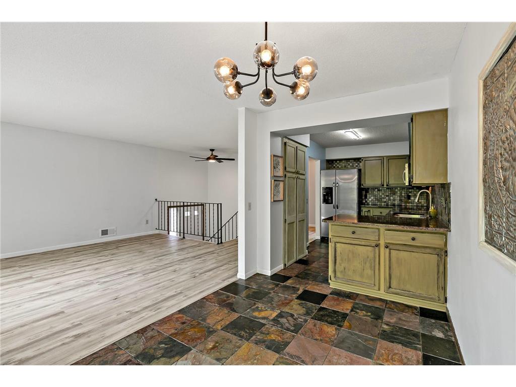 2890 Castleford Court Woodbury MN 55125 7084523 image12