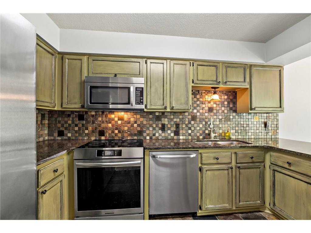 2890 Castleford Court Woodbury MN 55125 7084523 image19