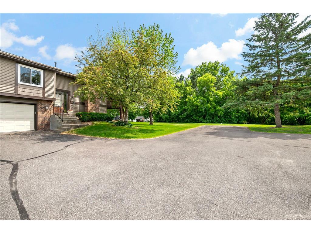 2890 Castleford Court Woodbury MN 55125 7084523 image3
