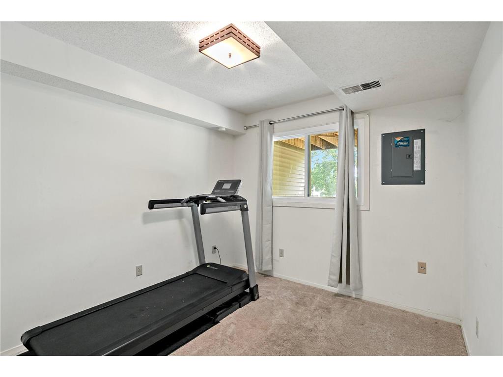2890 Castleford Court Woodbury MN 55125 7084523 image35