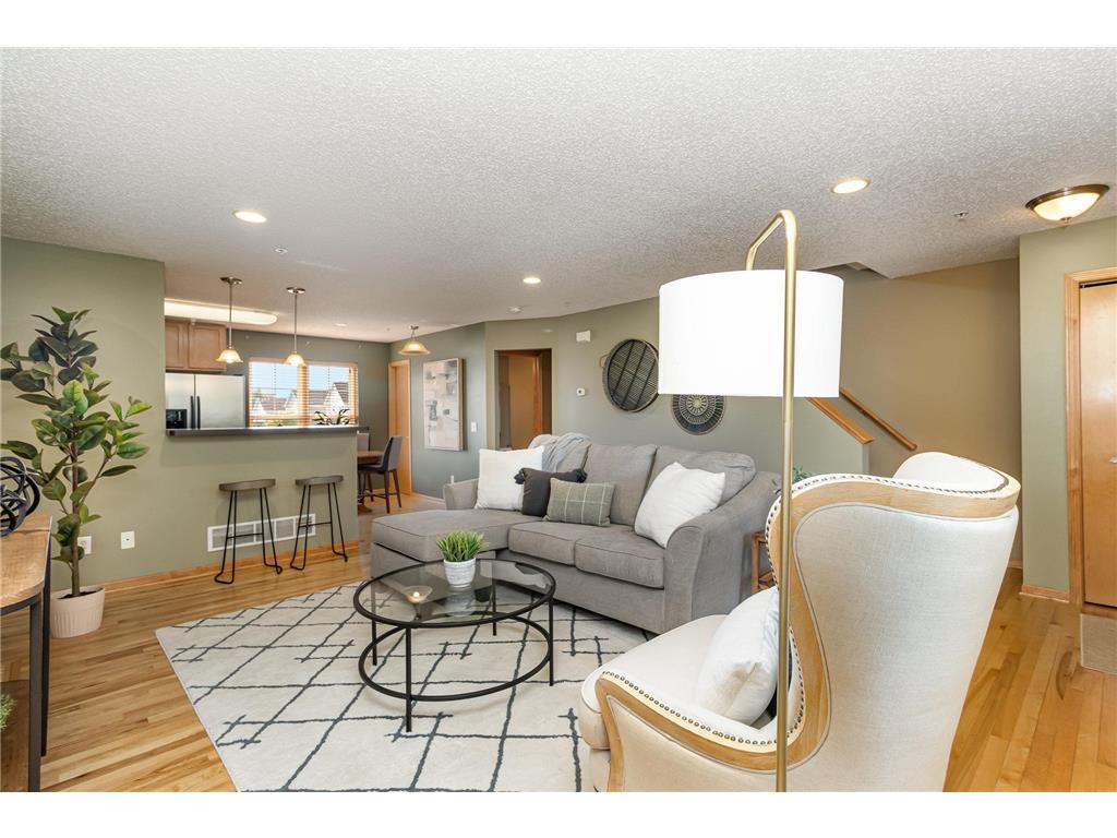 2892 Clover Ridge Drive Chaska MN 55318 6438198 image1