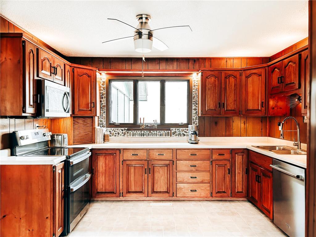 28931 Tall Moon Circle Danbury WI 54830 7049432 image8