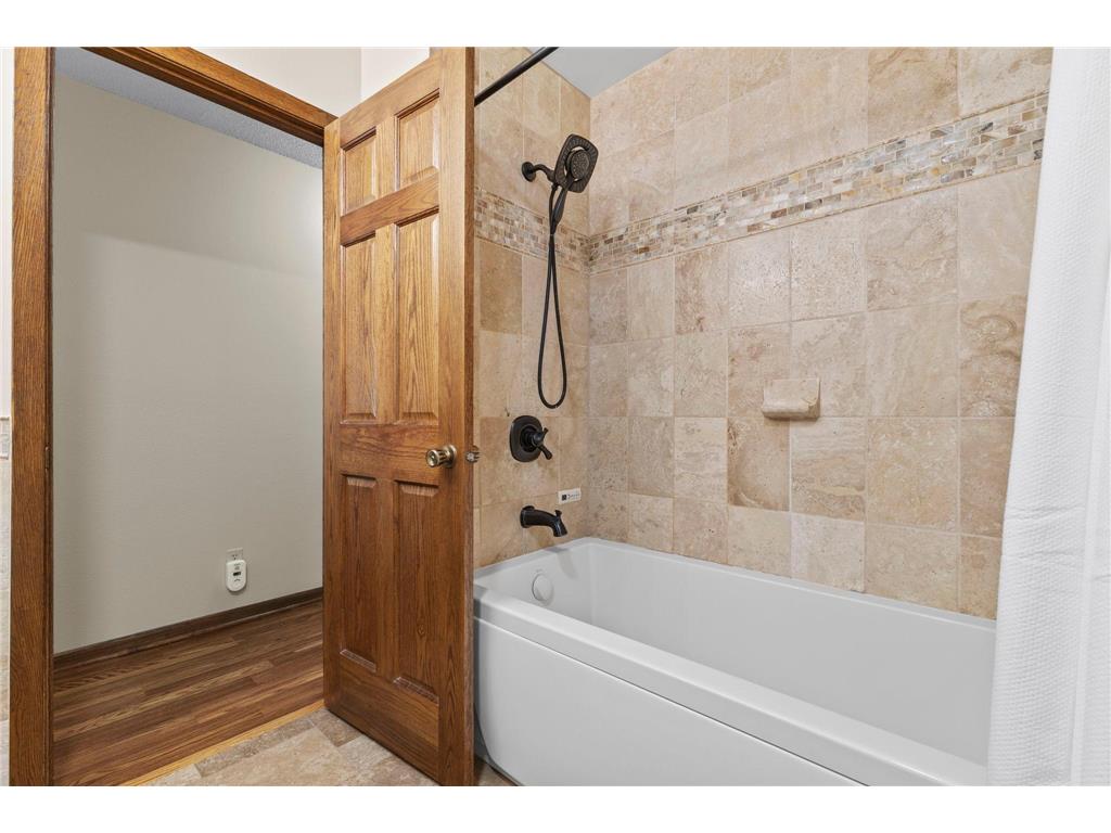 2897 Torchwood Drive New Brighton MN 55112 7066769 image31