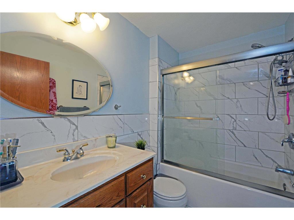 29 E 129th Street Burnsville MN 55337 6821913 image29