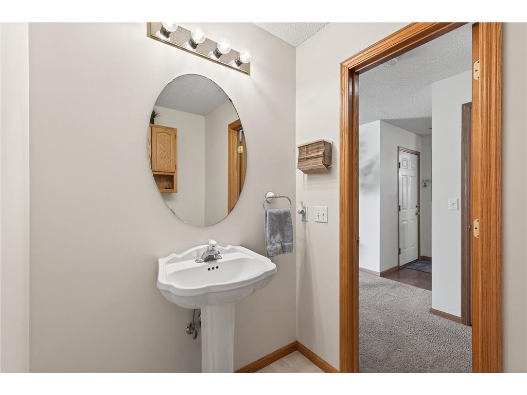 29 Landau Alcove Woodbury MN 55125 7023110 image16