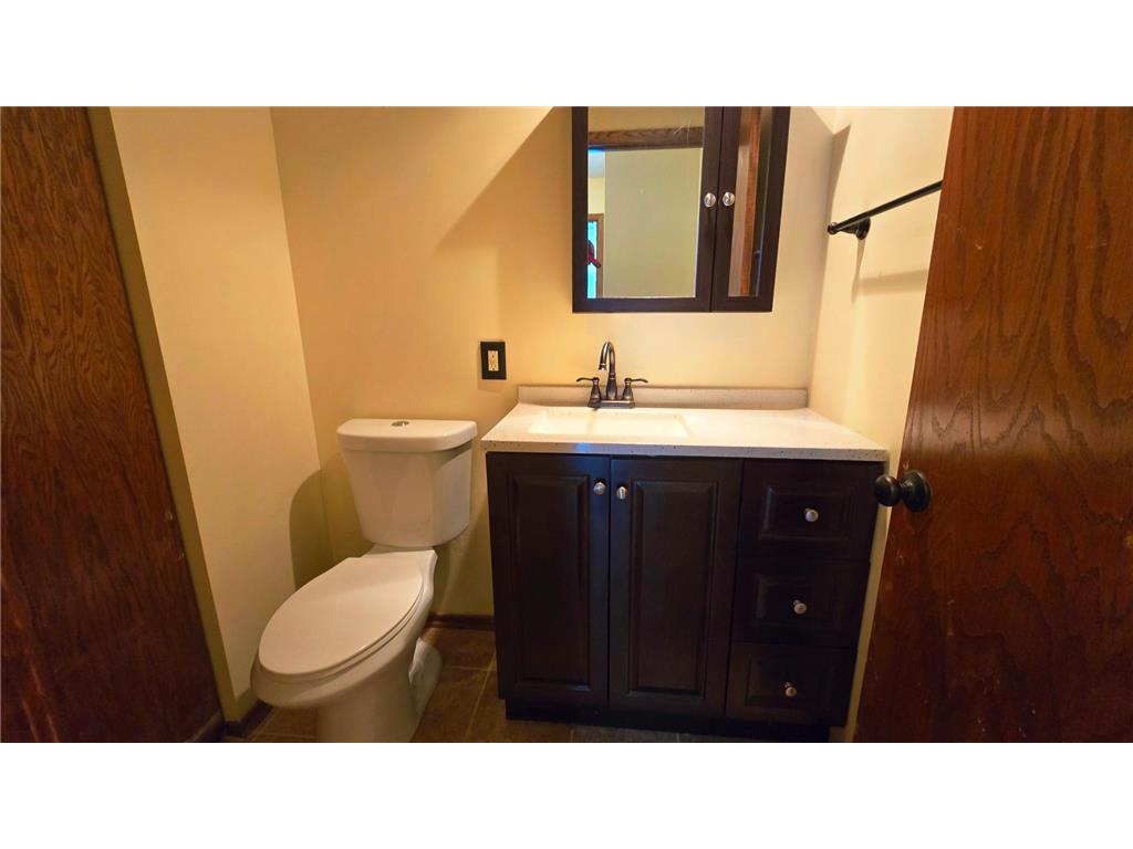 29 Walden Street Burnsville MN 55337 7016957 image20