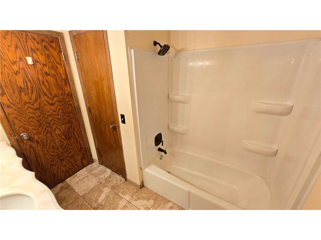 29 Walden Street Burnsville MN 55337 7016957 image22