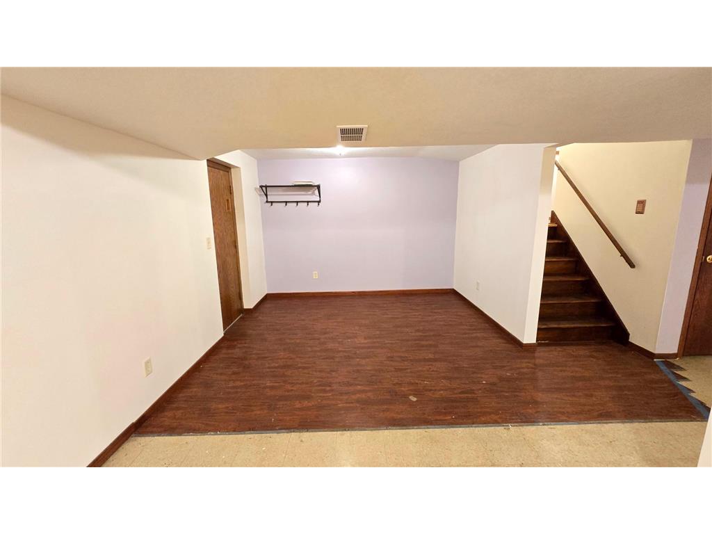 29 Walden Street Burnsville MN 55337 7016957 image34