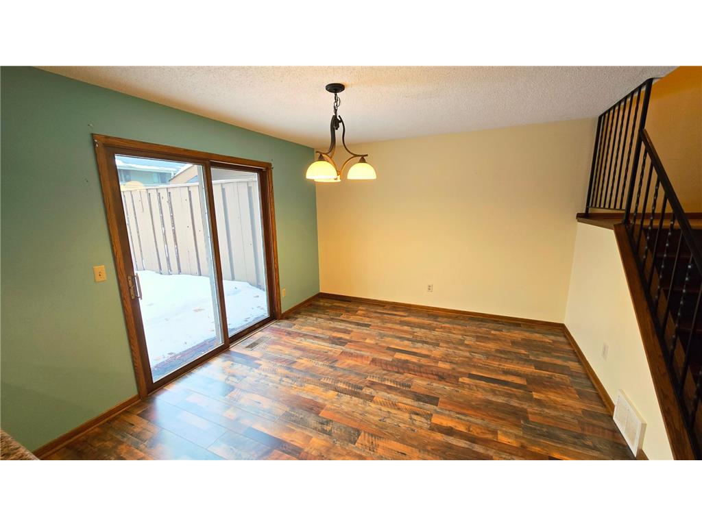 29 Walden Street Burnsville MN 55337 7016957 image7