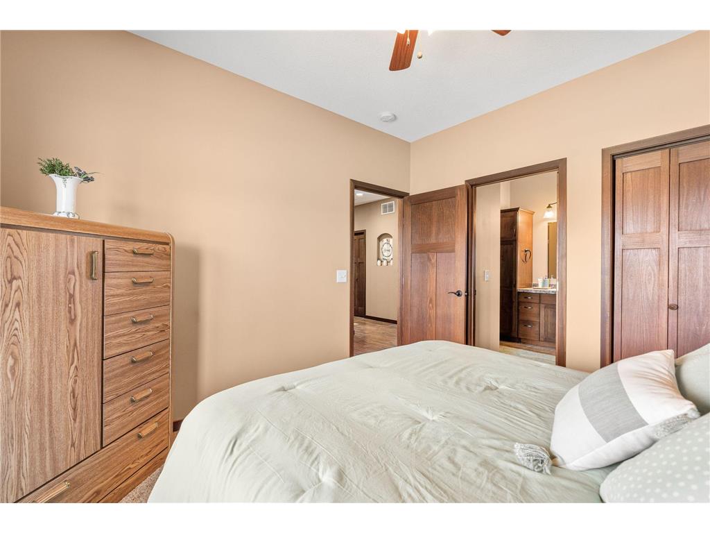 290 Acorn Place NE Owatonna MN 55060 7087134 image23