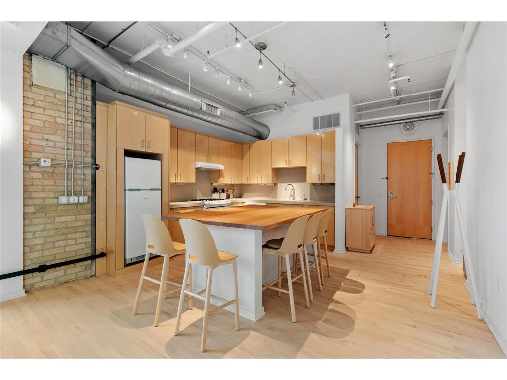 290 Market Street #314 Minneapolis MN 55405 7044655 image4