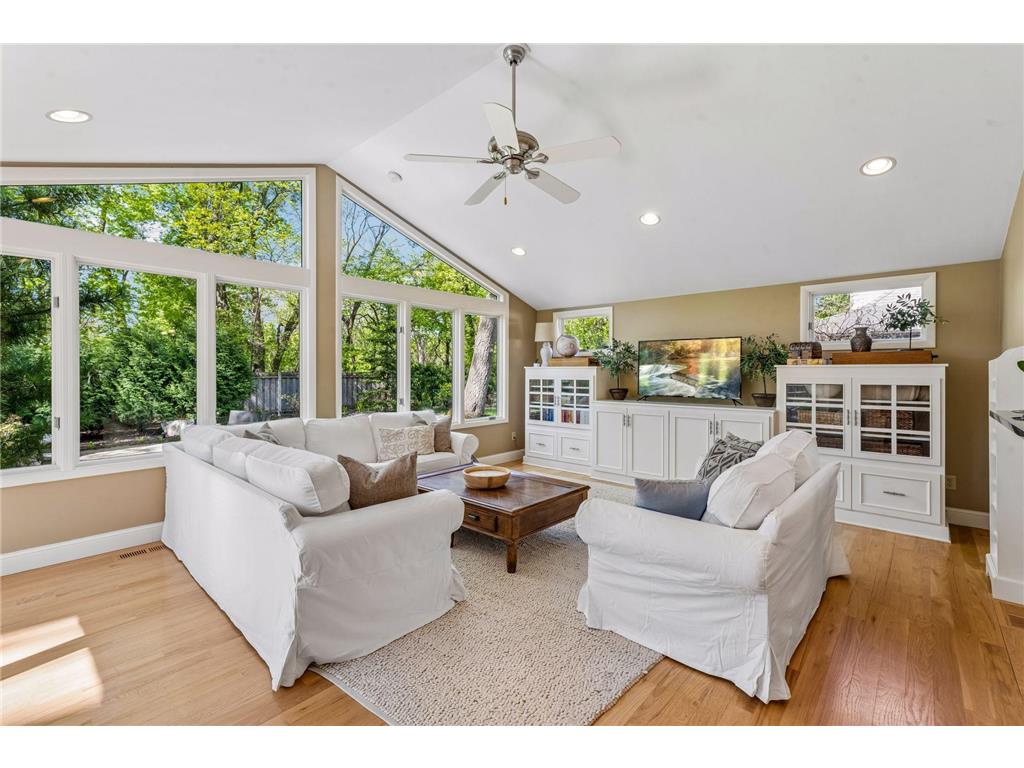 290 Ridgeview Drive E Wayzata MN 55391 7073361 image18