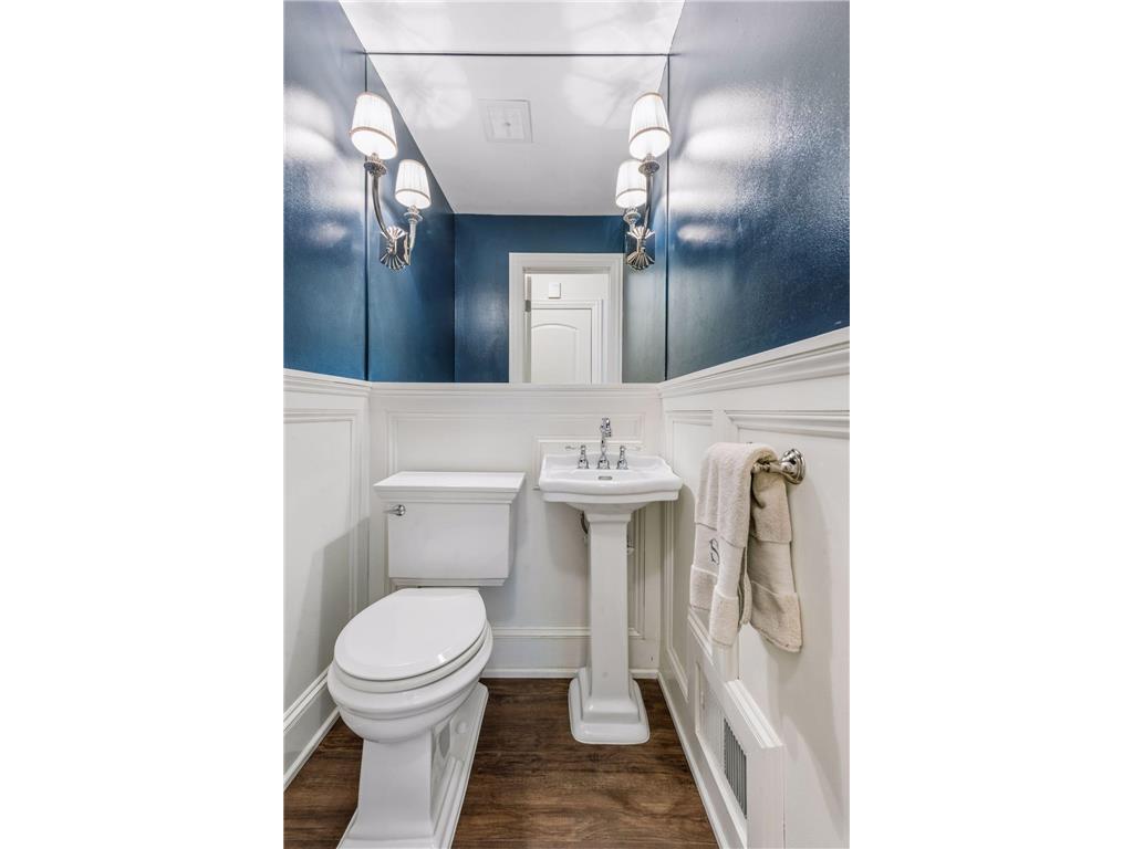 290 Ridgeview Drive E Wayzata MN 55391 7073361 image24