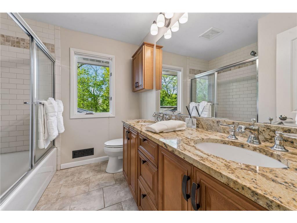 290 Ridgeview Drive E Wayzata MN 55391 7073361 image29