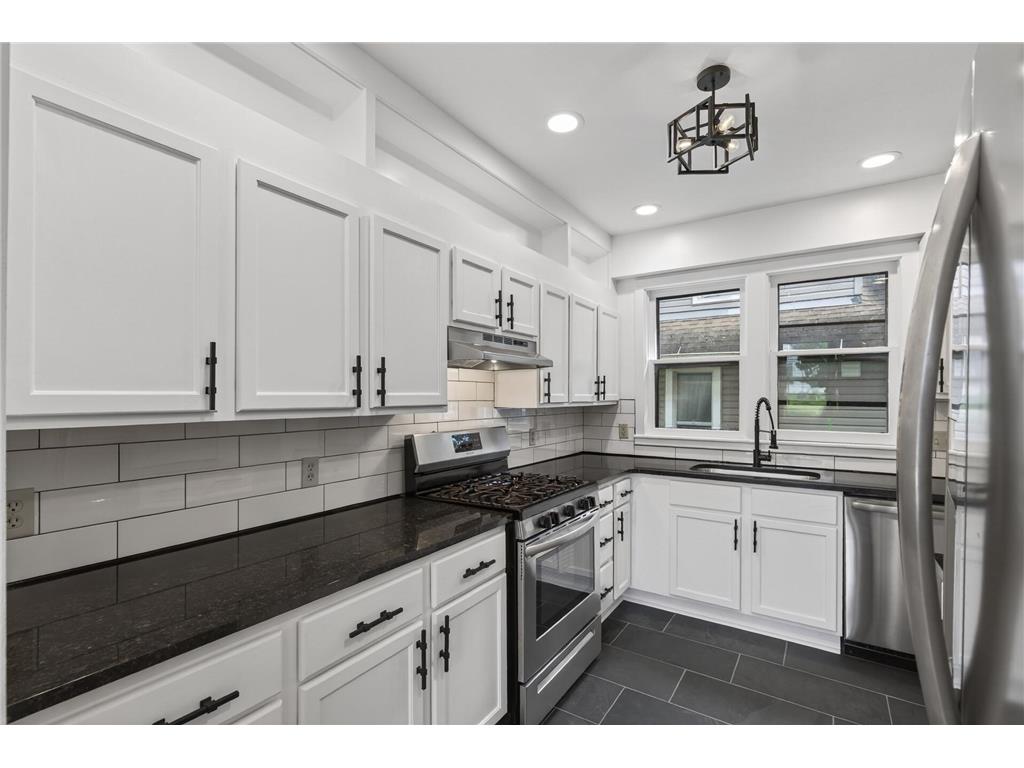 2900 30th Avenue S Minneapolis MN 55406 7032008 image14