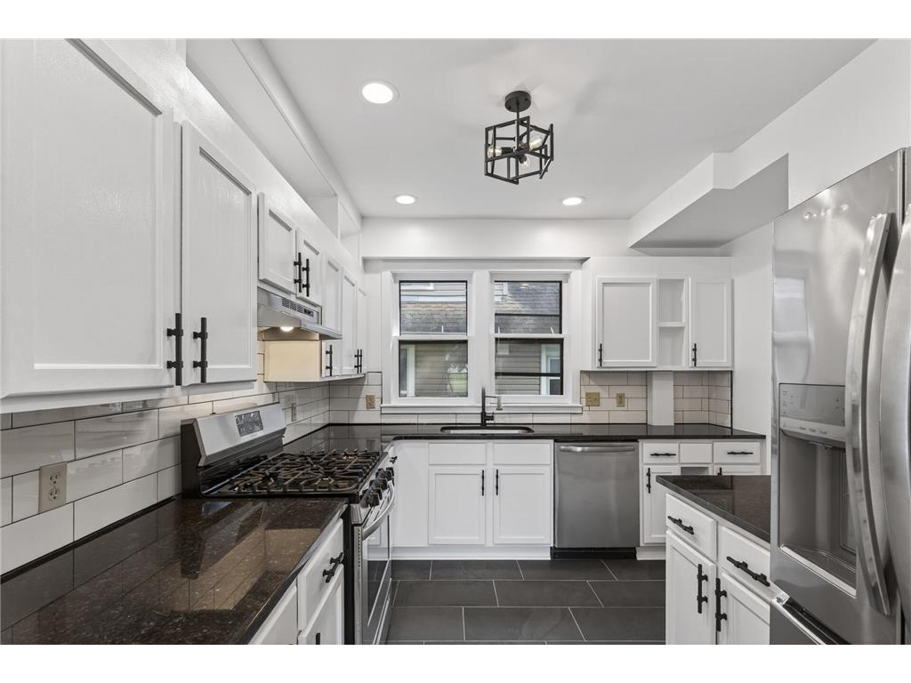 2900 30th Avenue S Minneapolis MN 55406 7032008 image18