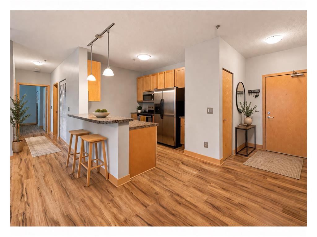 2900 University Avenue SE #300 Minneapolis MN 55414 7048290 image1