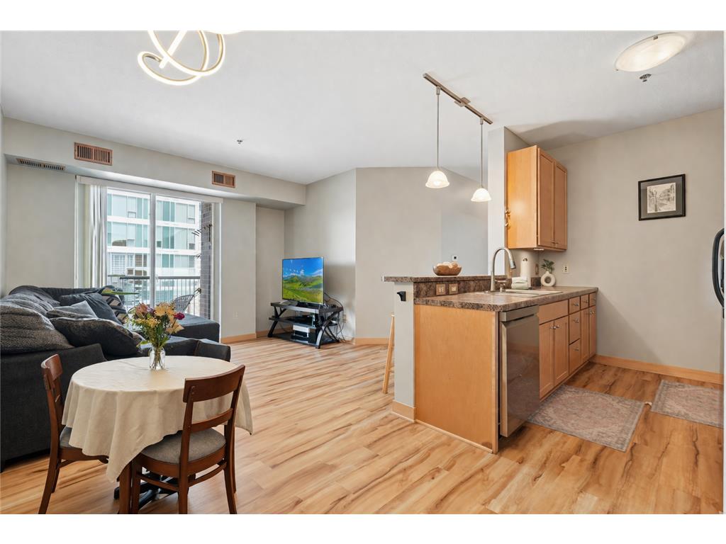2900 University Avenue SE #300 Minneapolis MN 55414 7048290 image2
