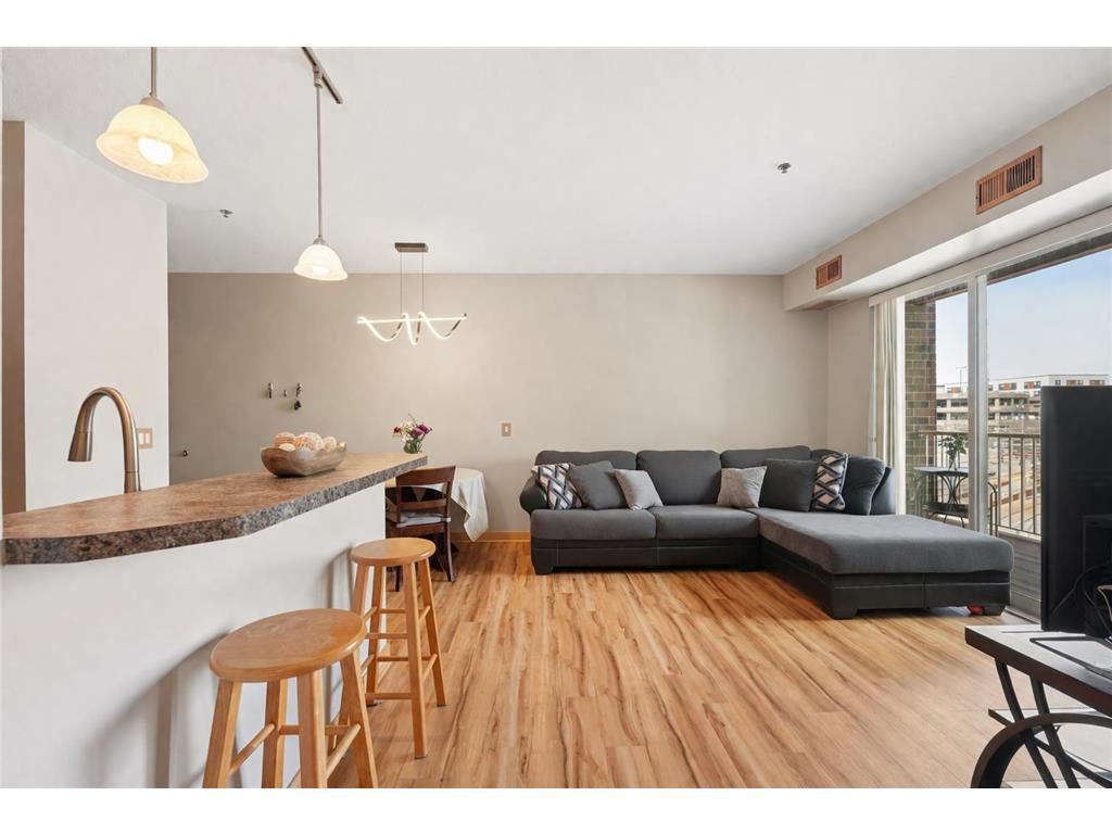 2900 University Avenue SE #300 Minneapolis MN 55414 7048290 image5