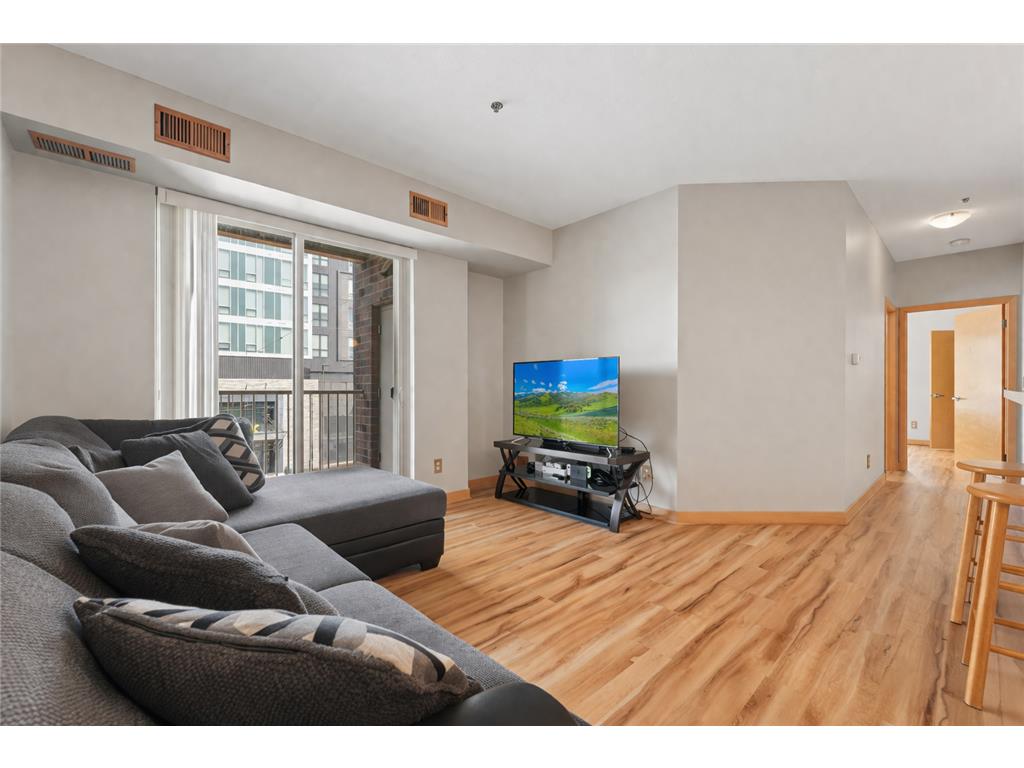 2900 University Avenue SE #300 Minneapolis MN 55414 7048290 image8