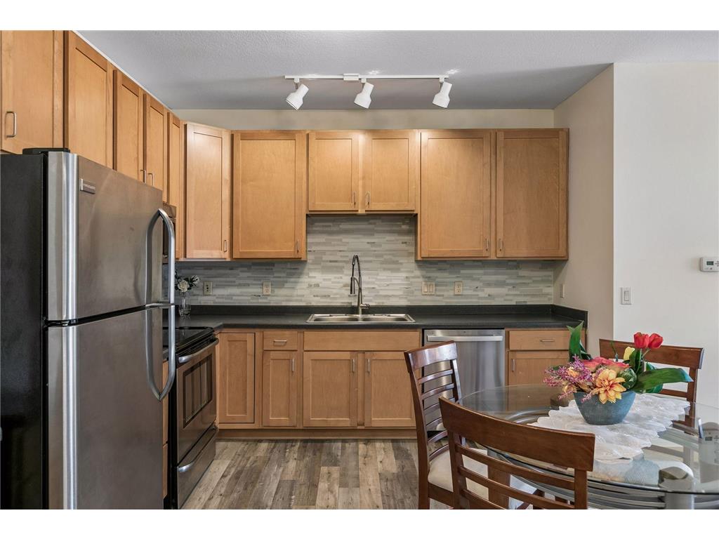 2900 University Avenue SE #305 Minneapolis MN 55414 7046882 image9