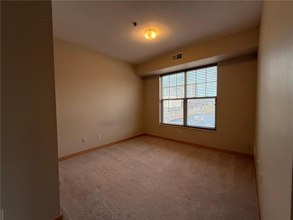 2900 University Avenue SE #402 Minneapolis MN 55414 7063915 image16