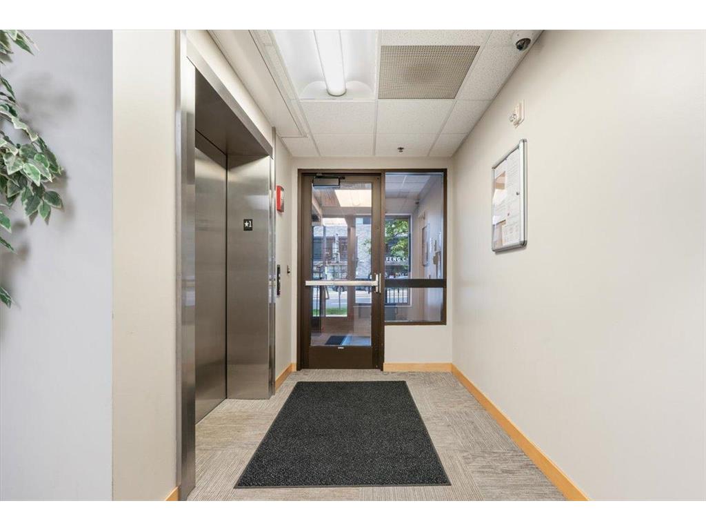 2900 University Avenue SE #503 Minneapolis MN 55414 7100841 image4