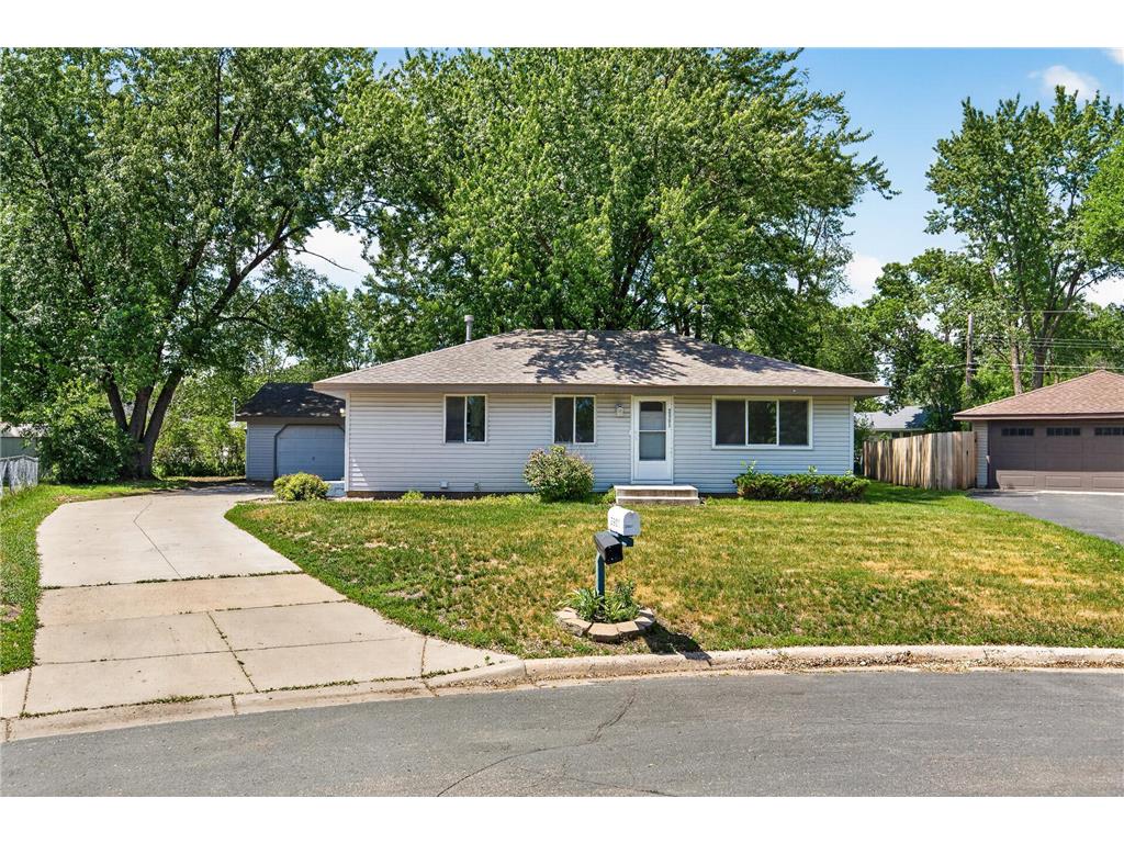 2901 114th Avenue NW Coon Rapids MN 55433 7088269 image1
