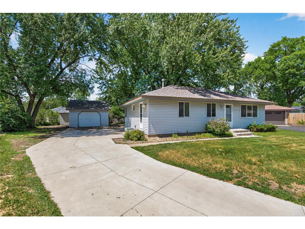 2901 114th Avenue NW Coon Rapids MN 55433 7088269 image26