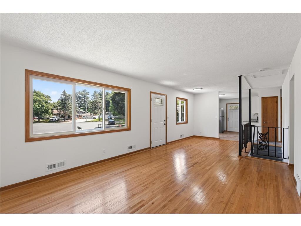 2901 114th Avenue NW Coon Rapids MN 55433 7088269 image4